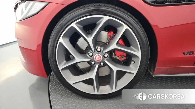Jaguar XE id 4447258 из Кореи 33
