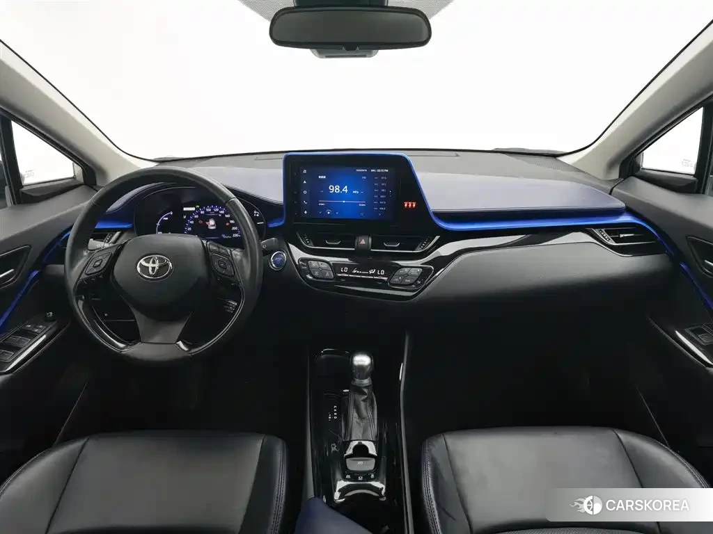 Toyota C-HR id 4570348 из Китая 19