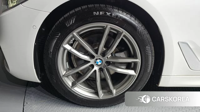 BMW 5 Series (G30) id 4446557 из Кореи 15