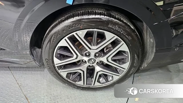 Hyundai Grandeur (GN7) id 3619730 из Кореи 15