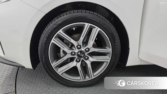 Kia Come New K3 id 4520219 из Кореи 15