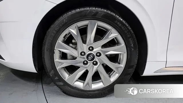 Hyundai The New Grandeur IG Hybrid id 3694907 из Кореи 15