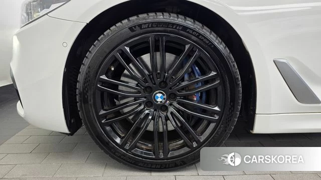 BMW 5 Series (G30) id 4508647 из Кореи 30