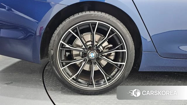 BMW 5 Series (G30) id 4530312 из Кореи 26