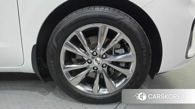 Kia The New Carnival id 4610352 из Кореи 15