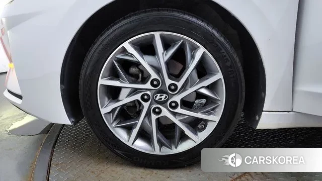 Hyundai The New Avante AD id 3095950 из Кореи 15