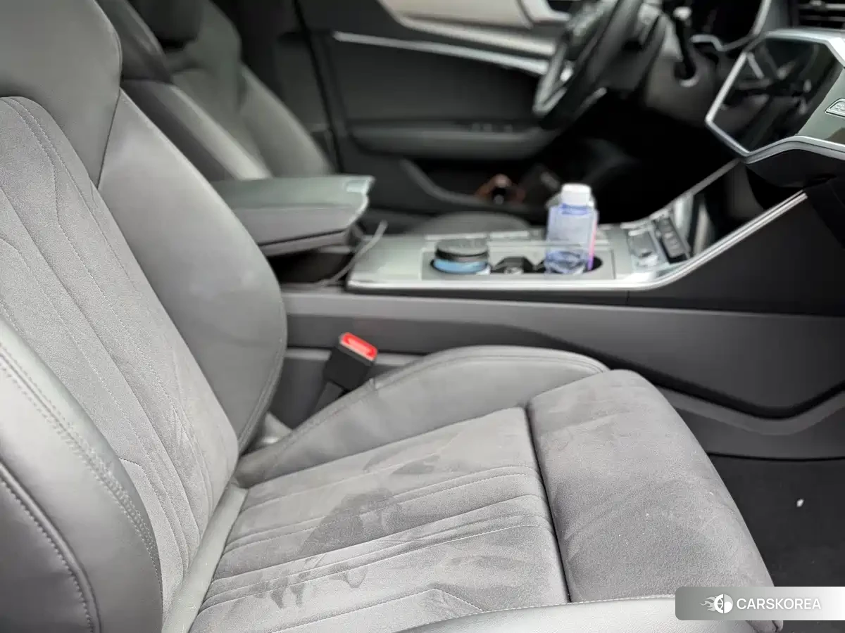 Audi A6 2023 Черный из Китая, фото 5