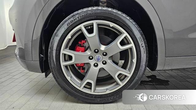 Maserati Levante id 4403470 из Кореи 15