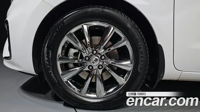 Kia The New Carnival id 2860625 из Кореи 15