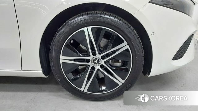 Mercedes-Benz A-Class W177 id 4229852 из Кореи 12