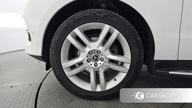 Mercedes-Benz GLE - Class W166 id 3029324 из Кореи 15