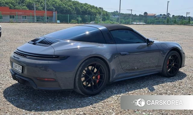 Porsche 911(992) id 4321473 из Кореи 15