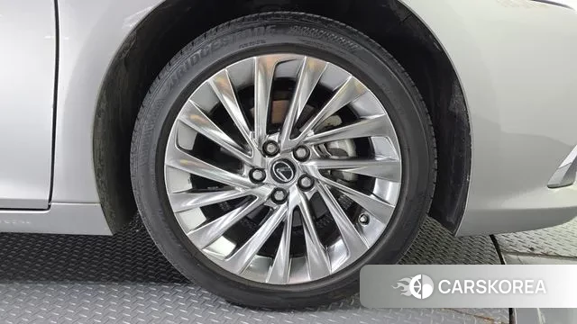 Lexus ES300h 7th generation id 3377781 из Кореи 15