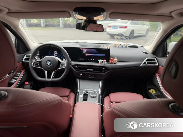 BMW 3 series 2025 Белый из Китая, фото 5