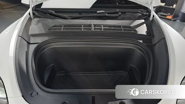 Tesla Model Y id 3431432 из Кореи 15