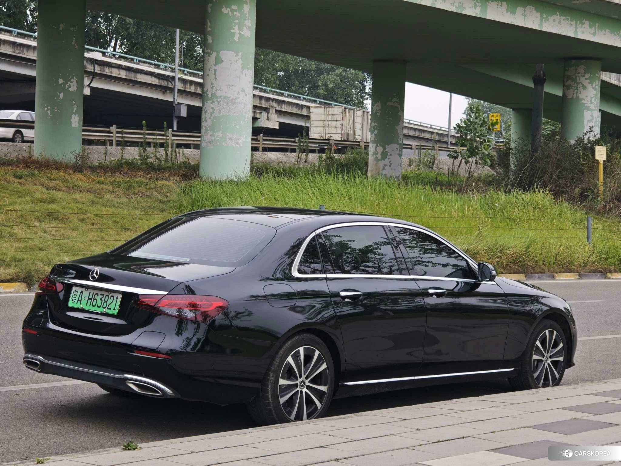 Mercedes-Benz E-class PHEV id 4461262 из Китая 17