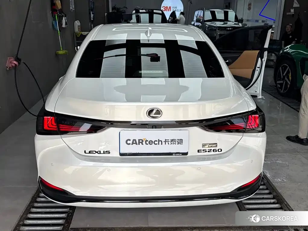 Lexus ES 2024 Белый из Китая, фото 5