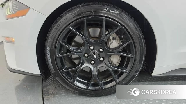Ford Mustang id 4684360 из Кореи 32