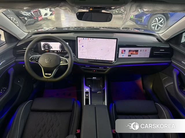 Volkswagen Magotan 2025 Черный из Китая, фото 5