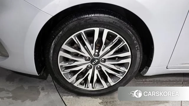 Kia K7 Premier id 3038786 из Кореи 15