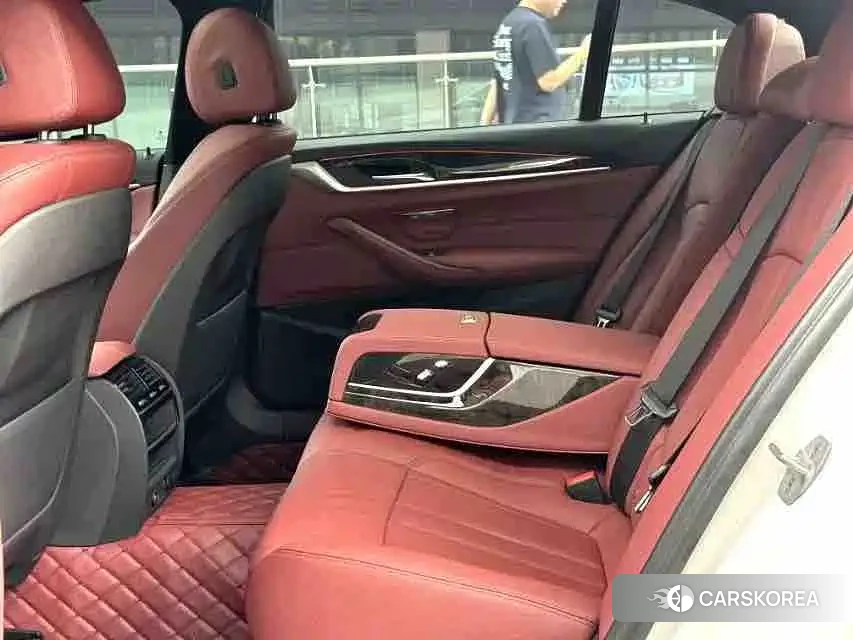 BMW 5 series 2018 Белый из Китая, фото 5