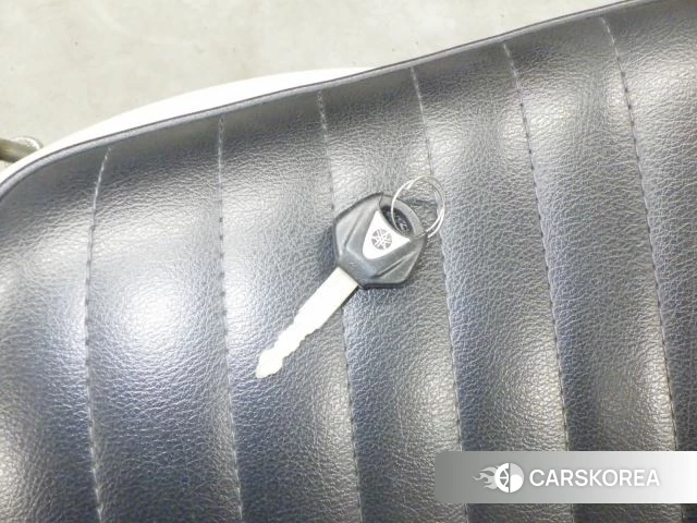 Yamaha SR 400 id 4205930 из Японии 19