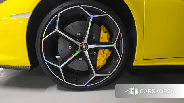 Lamborghini Huracan id 3174732 из Кореи 7