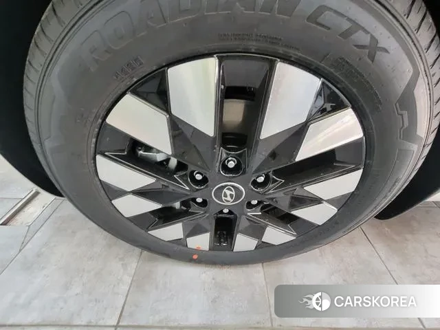 Hyundai Staria 2024 Белый из Кореи, фото 5