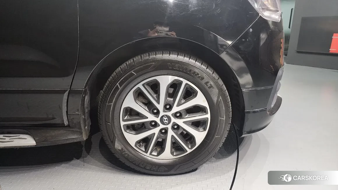 Hyundai The New Grand Starex id 1447328 из Кореи 15