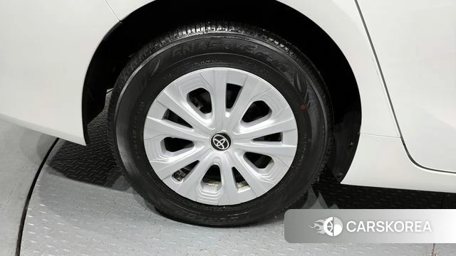 Toyota Prius 4th Generation id 3923587 из Кореи 15