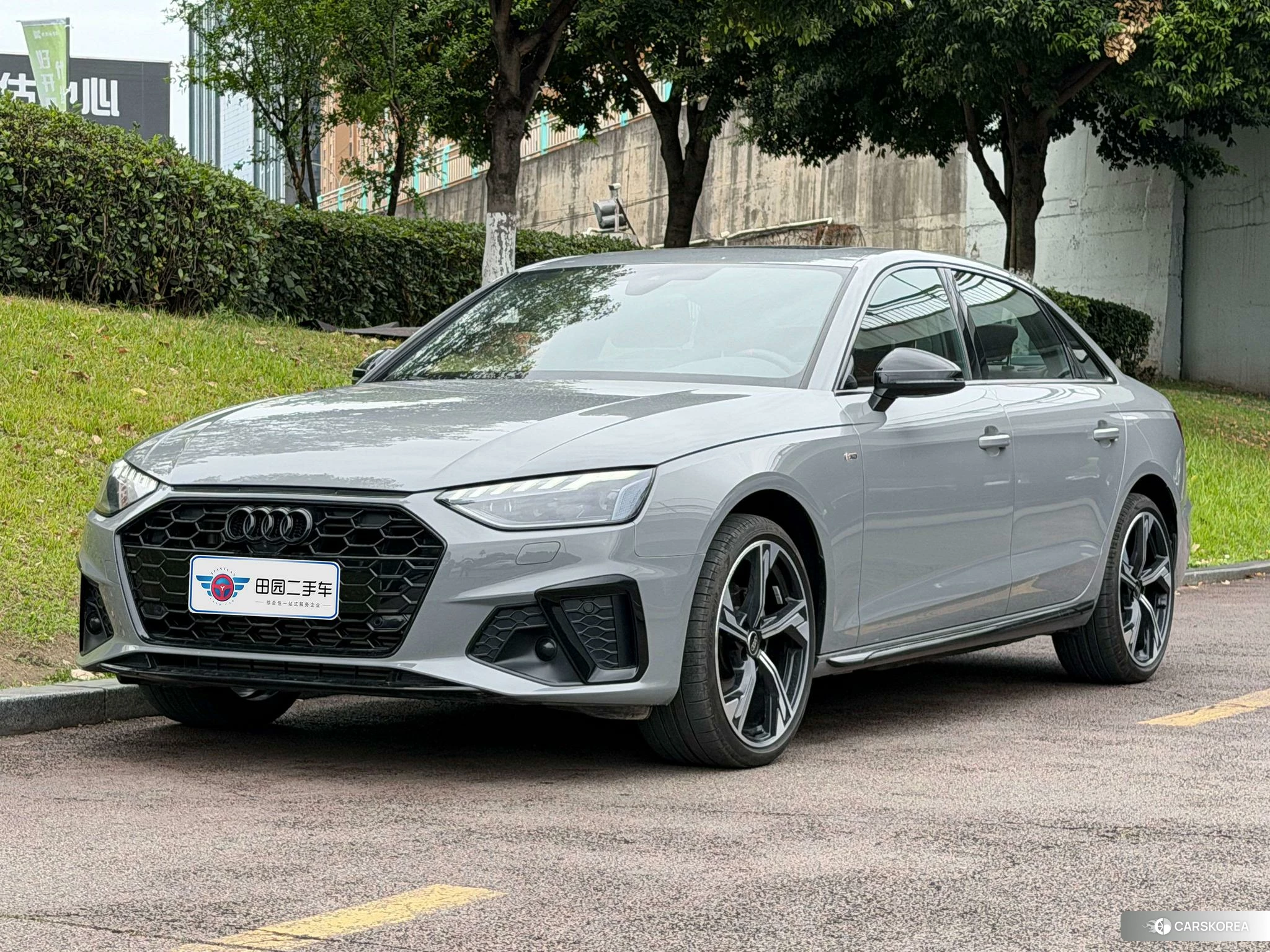 Audi A4L id 4441266 из Китая 8