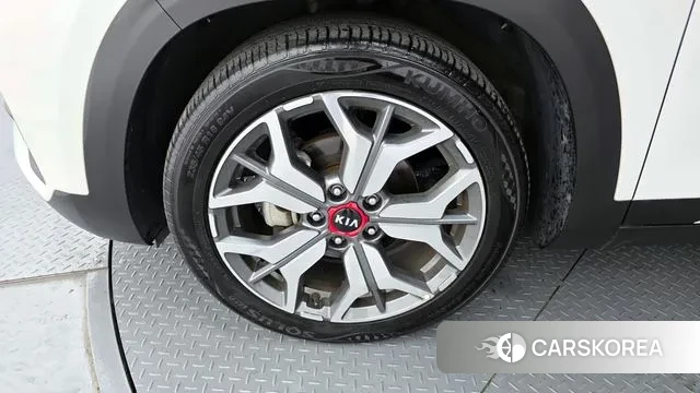 Kia Seltos id 2966159 из Кореи 15