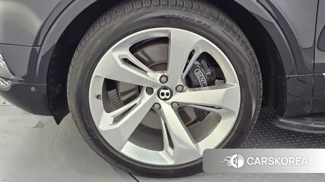 Bentley Bentayga id 2903085 из Кореи 14