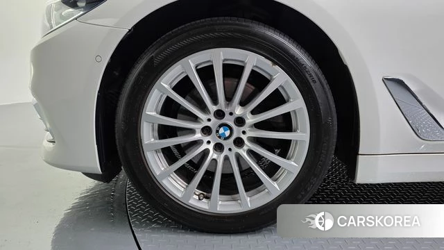 BMW 5 Series (G30) id 4471178 из Кореи 15