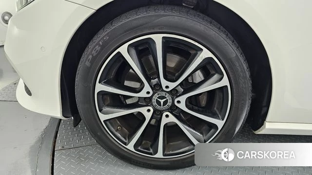 Mercedes-Benz E-Class W213 id 4741598 из Кореи 28