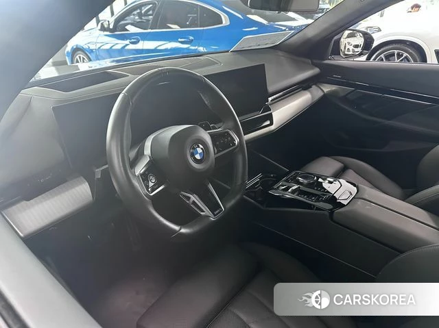 BMW 5 Series (G60) id 4670019 из Кореи 13