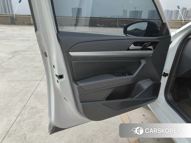 Volkswagen Lavida id 4255979 из Китая 15