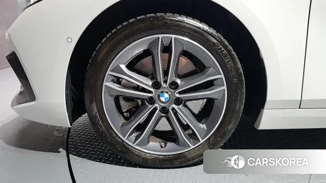 BMW 1 Series (F40) id 3058777 из Кореи 15