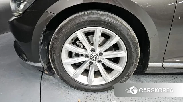 Volkswagen Passat GT (B8) id 3520553 из Кореи 15