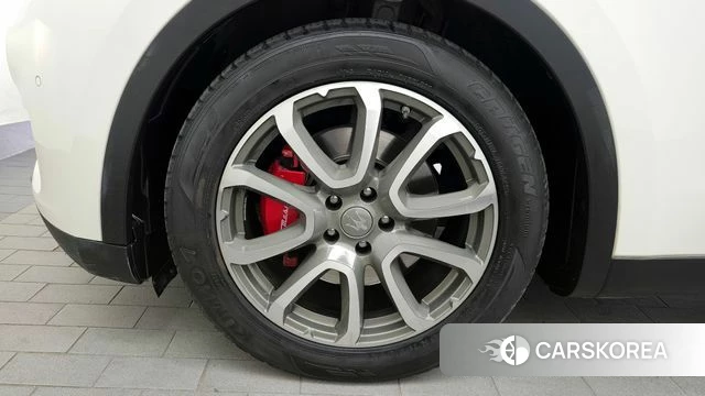 Maserati Levante id 4397976 из Кореи 30