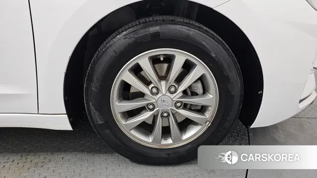 Hyundai The New Avante AD id 3718450 из Кореи 15