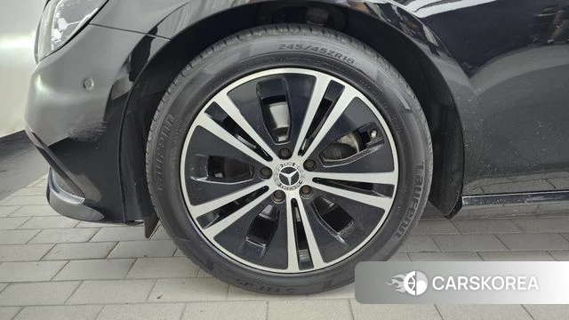 Mercedes-Benz E-Class W213 id 4631690 из Кореи 26