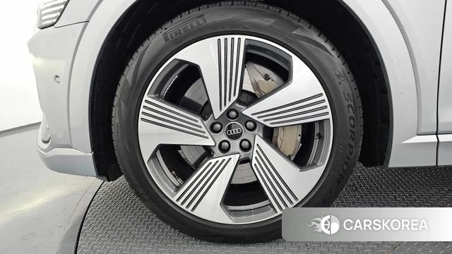 Audi e-Tron id 3892587 из Кореи 15