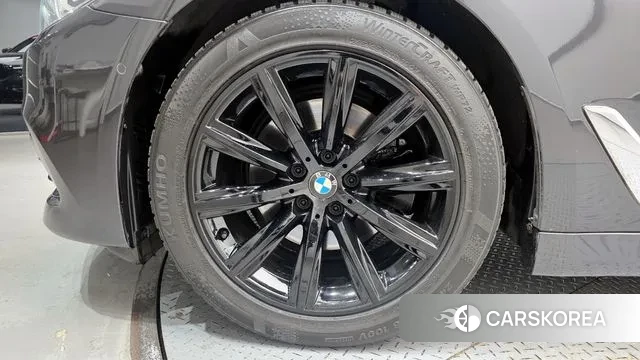 BMW 5 Series (G30) id 3666806 из Кореи 15