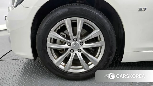 Infiniti Q70 id 4384657 из Кореи 15