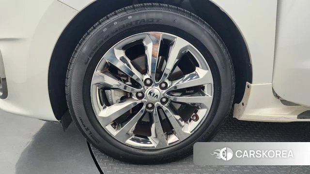 Kia All New Carnival id 4448346 из Кореи 29