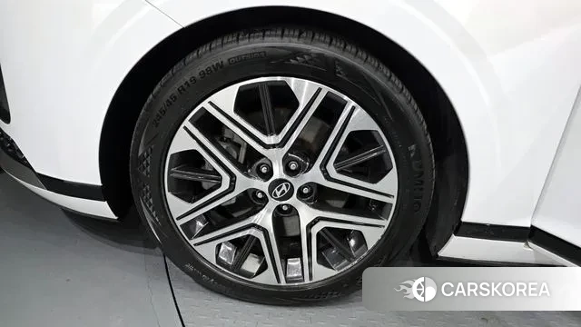 Hyundai Grandeur (GN7) id 3550505 из Кореи 15