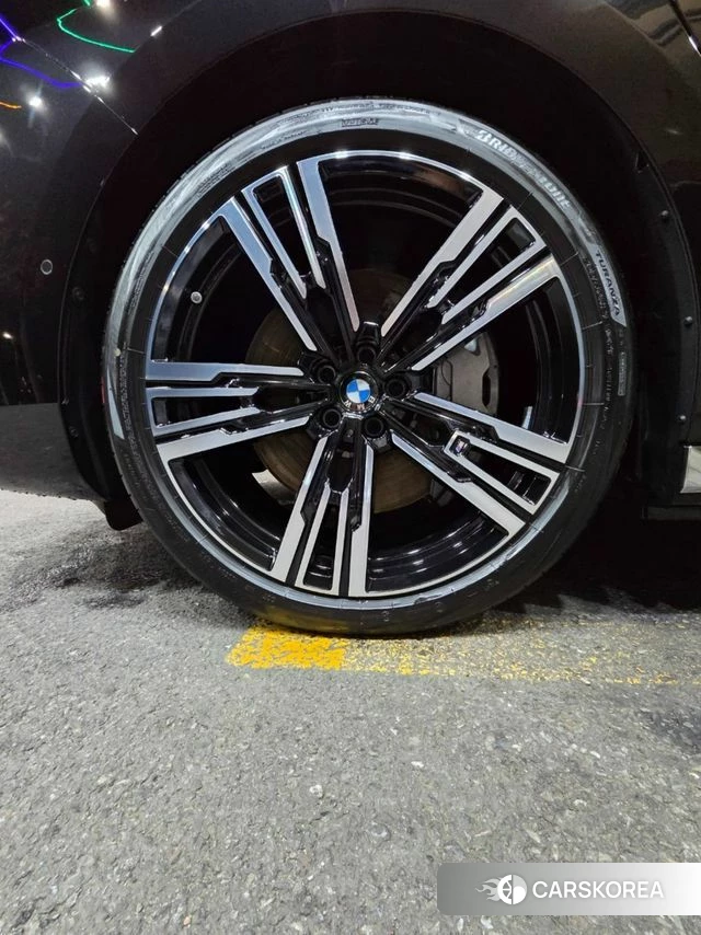 BMW 7 Series (G70) id 3896414 из Кореи 10