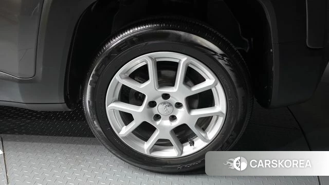 Jeep Renegade id 3898558 из Кореи 15