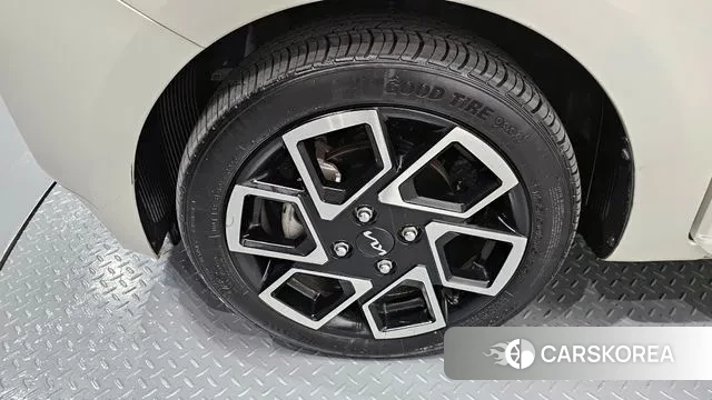 Kia The New Kia Ray id 3620381 из Кореи 15